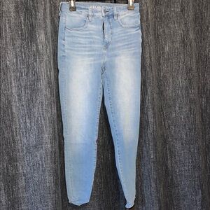 American Eagle Outfitters Light Wash Skinny Jeans